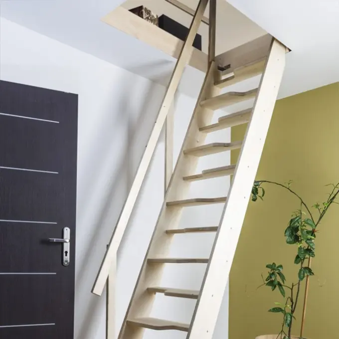 VASTE_HOUTEN_ZOLDERTRAPPEN